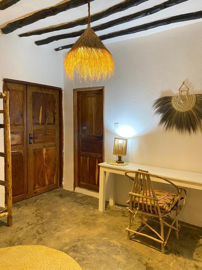 Furaha Beach Rooms Кендва Екстериор снимка