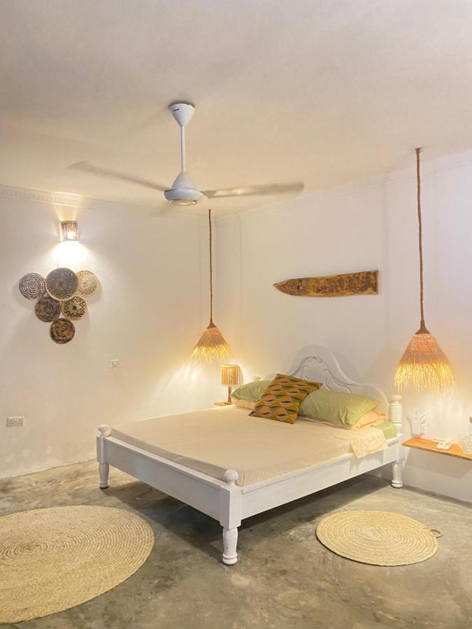 Furaha Beach Rooms Кендва Екстериор снимка