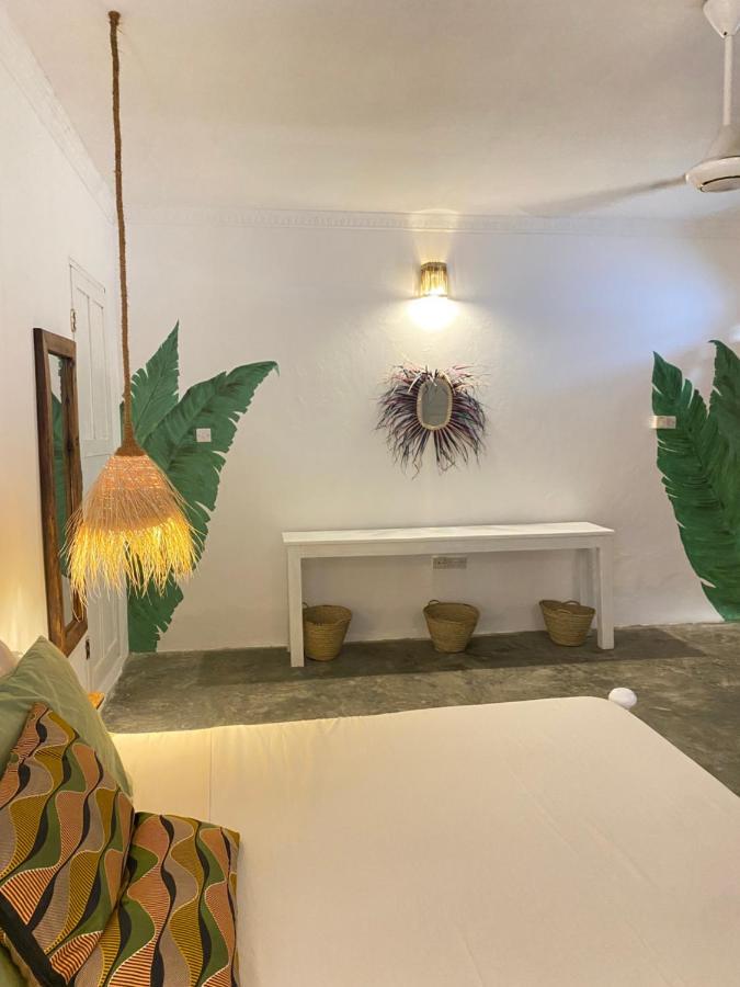 Furaha Beach Rooms Кендва Екстериор снимка