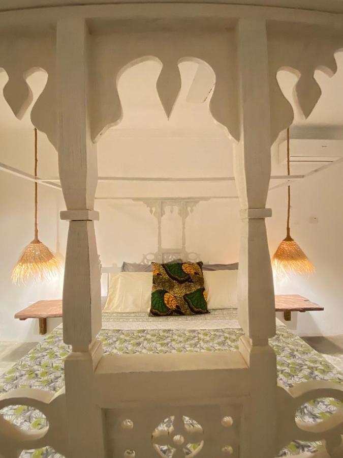 Furaha Beach Rooms Кендва Екстериор снимка