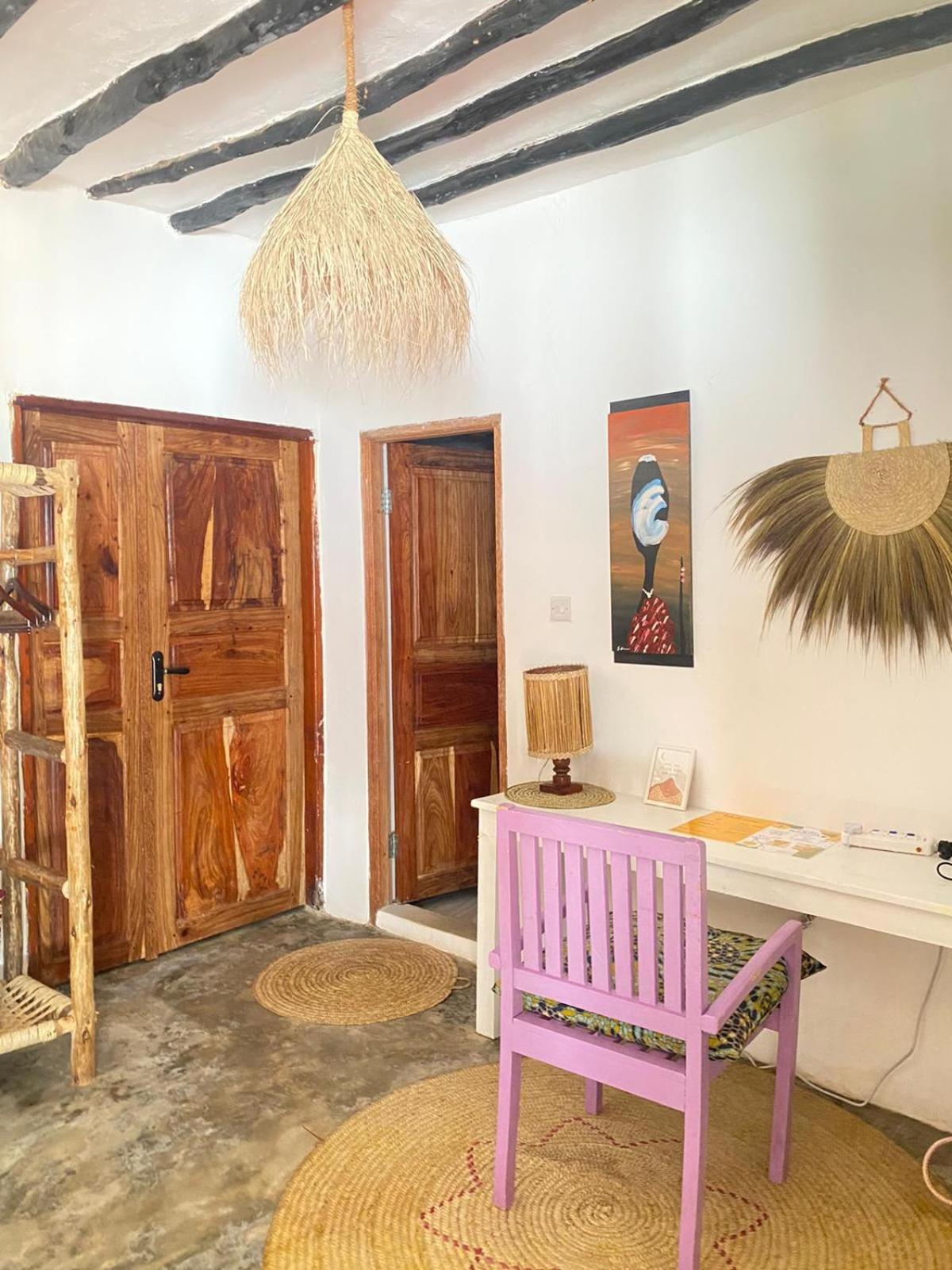 Furaha Beach Rooms Кендва Екстериор снимка