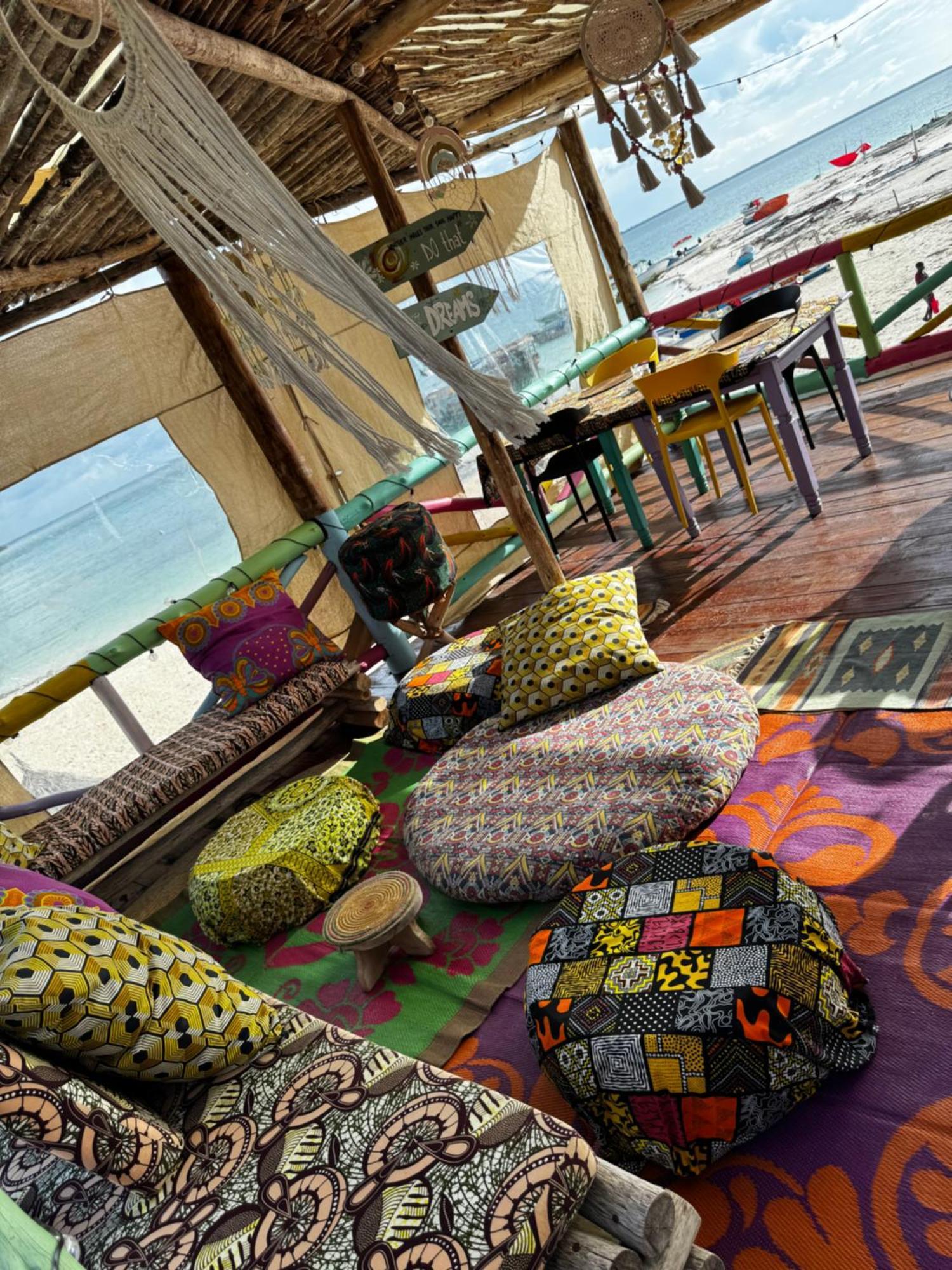 Furaha Beach Rooms Кендва Екстериор снимка