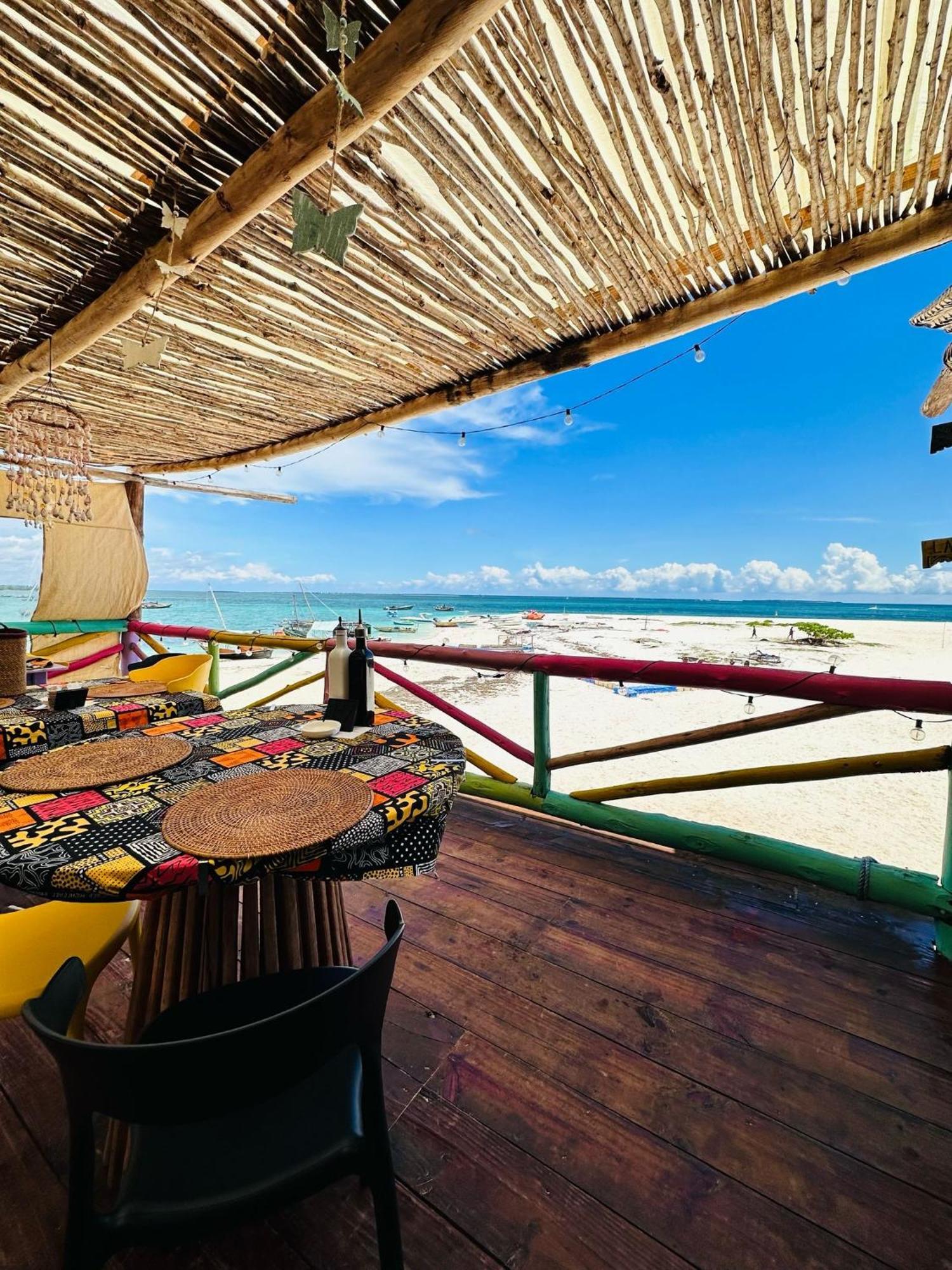 Furaha Beach Rooms Кендва Екстериор снимка
